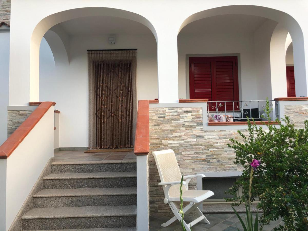 Appartamento In Villa Andreina Orosei Kültér fotó