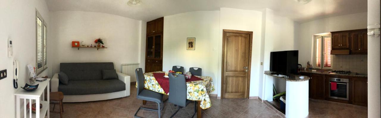 Appartamento In Villa Andreina Orosei Kültér fotó