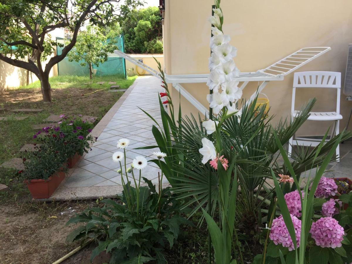 Appartamento In Villa Andreina Orosei Kültér fotó