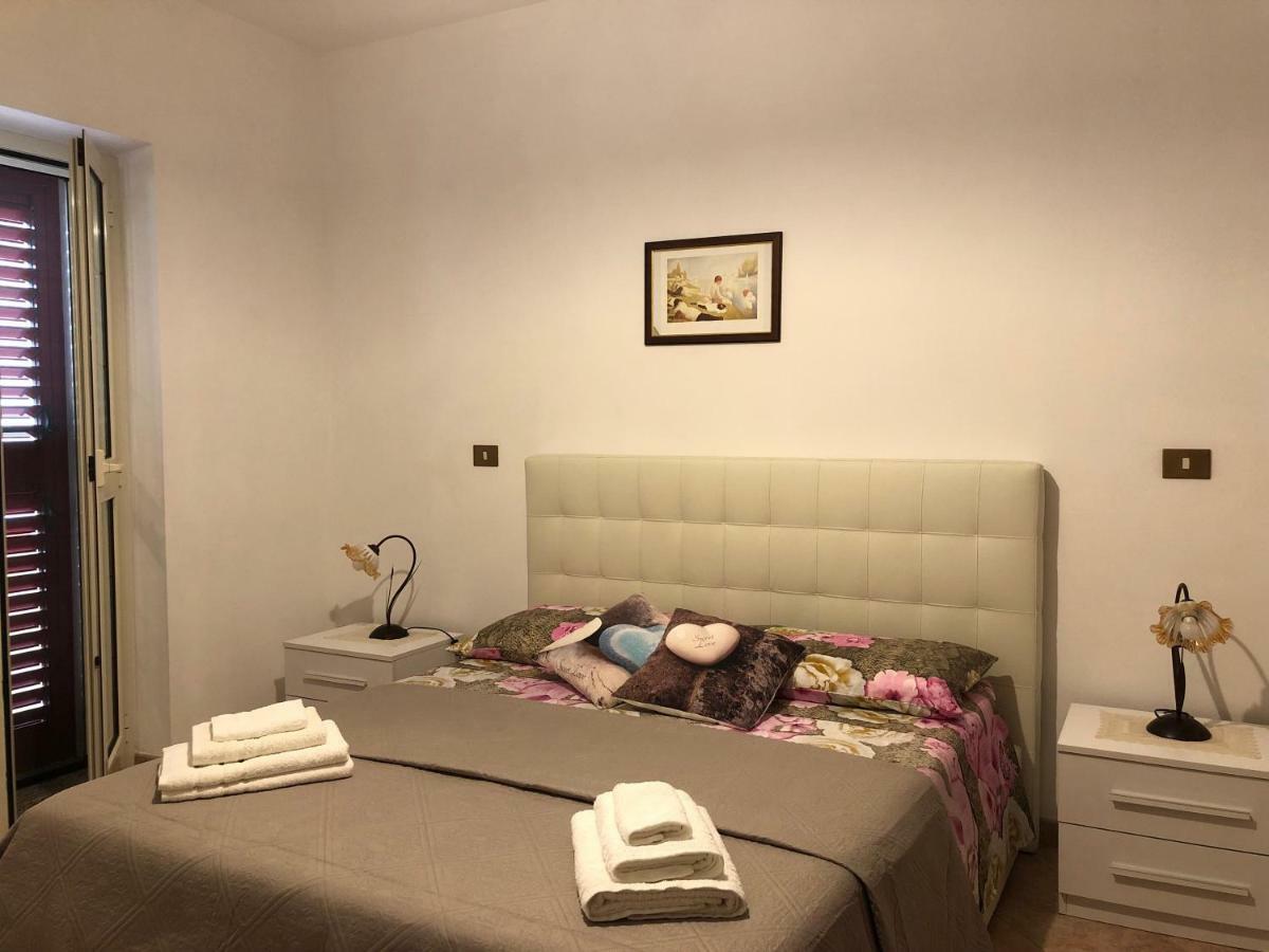 Appartamento In Villa Andreina Orosei Kültér fotó